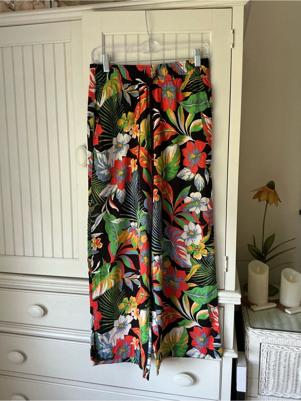 NWT Washable Tropical Print Pull On Summer Pants ☀️